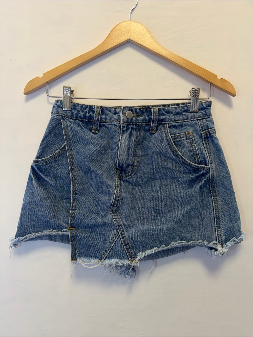 Jean skort